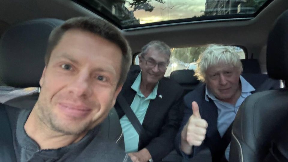 ����� �������� ���� ����������, "�������� �����" �� �������. ����� 13 ��������