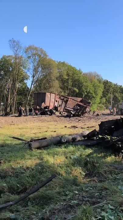 Даниил Безсонов: Ночью в районе н.п. Васильков, Киевской области, сдетонировали боеприпасы ВСУ, которые перевозились железнодорожным составом