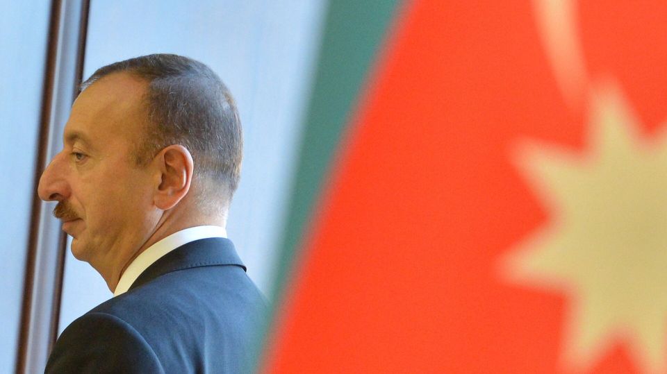 Азербайджан планирует построить под Киевом "культурный центр"