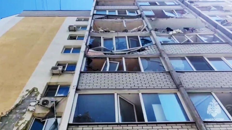 В российском Ангарске ввели режим ЧС после взрыва в многоэтажном доме