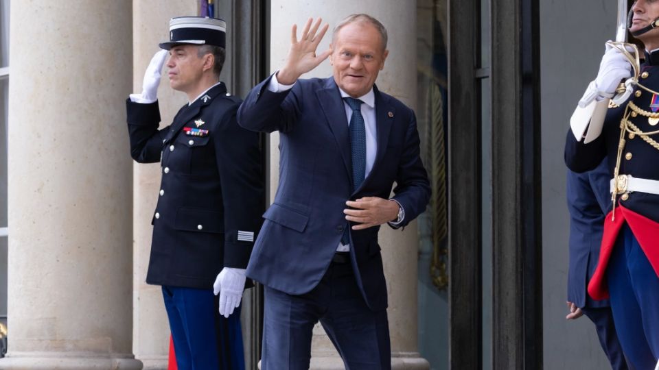 Полякам запретили сопереживать русским. Туск назвал единственно "правильное" отношение к Украине