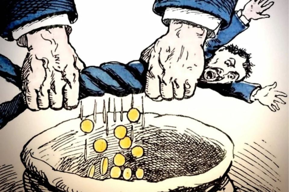 Украинский кабмин решил, что простые люди ещё не отдали достаточно денег государству