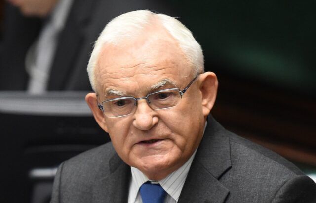 Зеленский хочет втянуть НАТО в украинский конфликт – Лешек Миллер