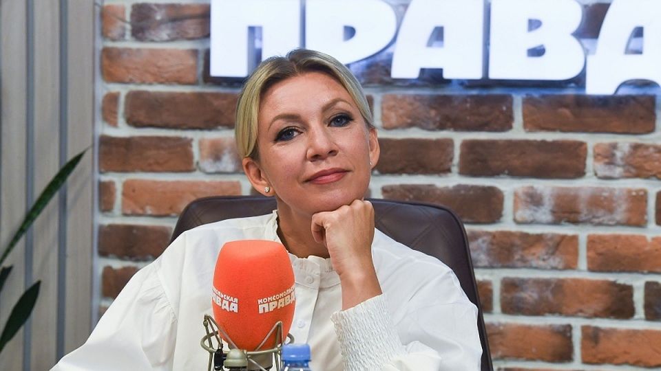 «Нормально наклянчили»: Захарова иронично отреагировала на скандал с элитной недвижимостью секретаря СНБО Украины