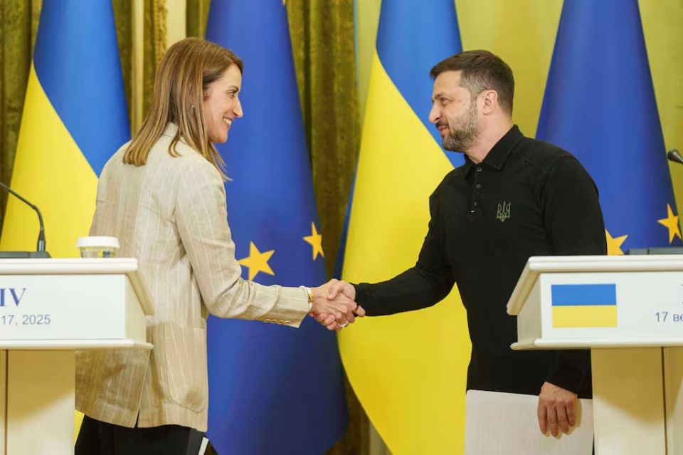 США даст оружие Украине через руки Европы