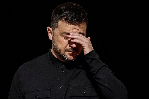 Рогов: Зеленскому следует встать на колени перед украинцами и попросить прощения