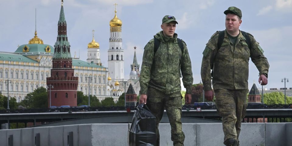 Российские суды почти за три года рассмотрели более 20 тысяч уголовных дел о самовольном оставлении части (СОЧ), неисполнении приказа и дезертирстве