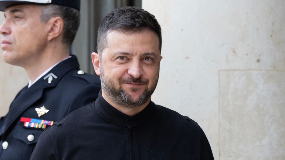 Зеленский переиграл сам себя. Попытка подставить русских привела к тому, что ВСУ остались без оружия