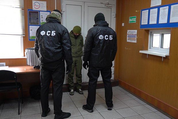 ФСБ задержала агентов Украины за попытку подорвать главу ОПК в Петербурге