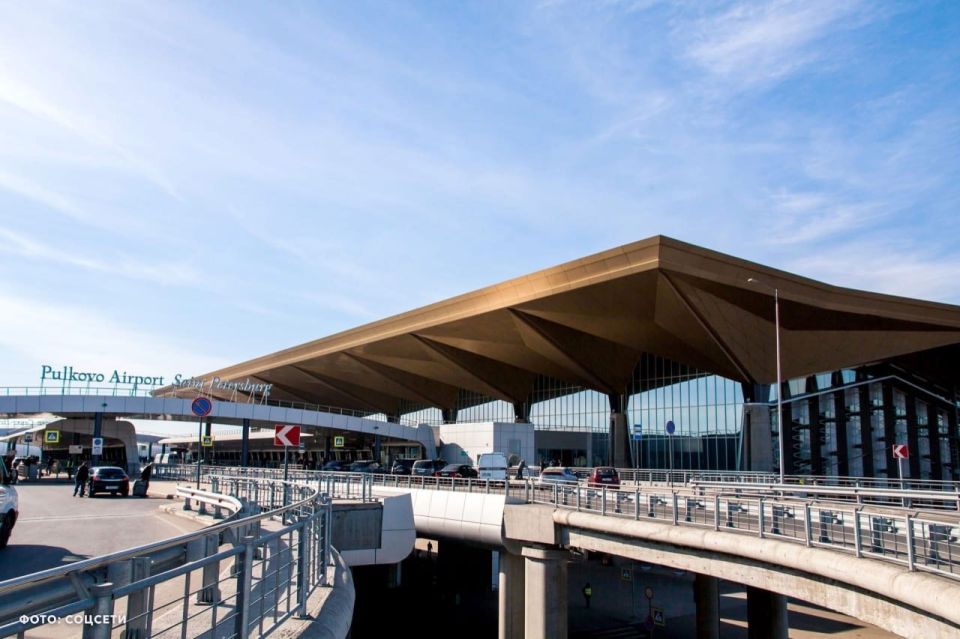 Сайт аэропорта Пулково был взломан с Украины — таковы предварительные выводы экспертов о хакерской атаке на воздушную гавань Питера