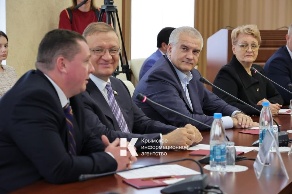 В Совмине РК состоялась встреча Главы региона Сергея Аксёнова с послами трёх африканских государств – членов Альянса государств Сахеля