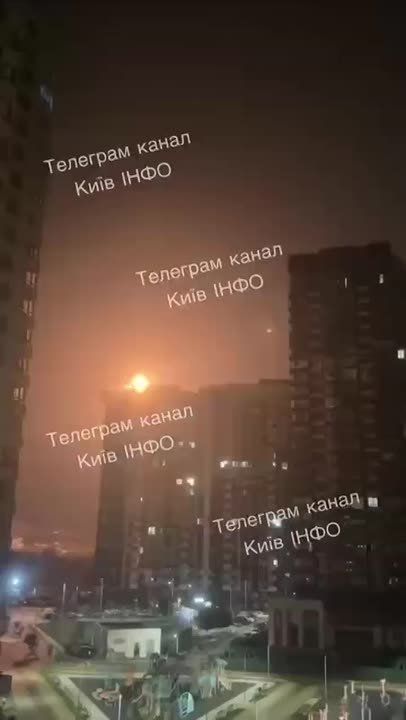 Кадры ночной атаки в Киеве этой ночью