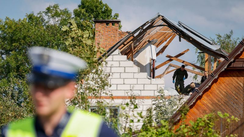 Елена Панина: Сомнения CNN: То ли Россия преднамеренно атаковала Польшу, то ли нет