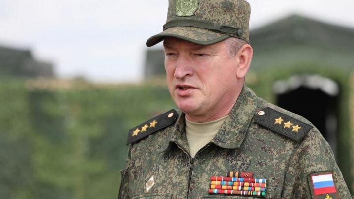 На гражданку: Генерал-полковник Александр Лапин уволен
