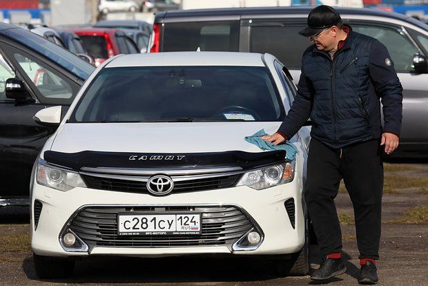 «Автостат»: Toyota и BMW — самые часто ввозимые по параллельному импорту машины