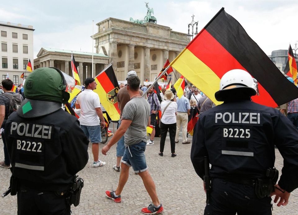 "Призывают идти на жертвы". СМИ рассказали о крахе Германии из-за Украины