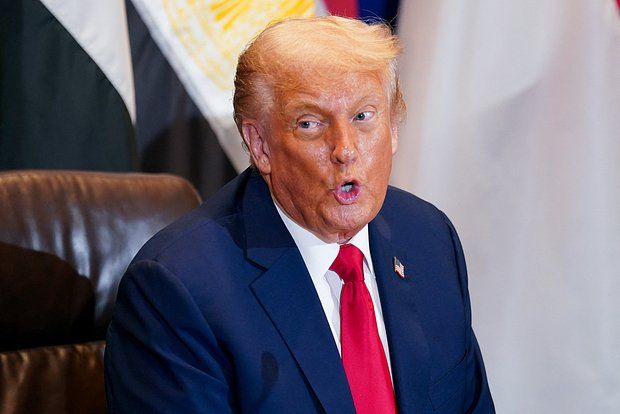 Politico: Изменение позиции Трампа по Украине — попытка надавить на Путина