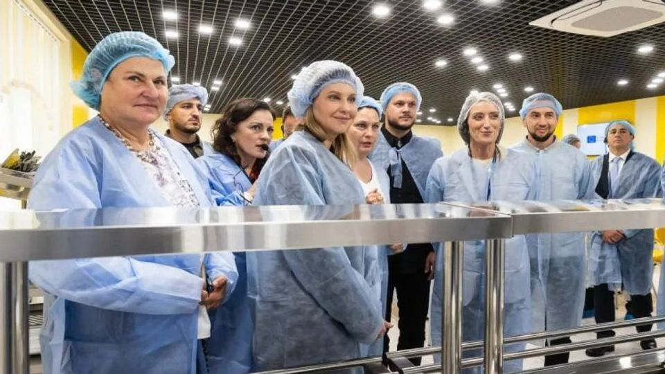 Как Елена Зеленская «декоммунизировала» школьное питание