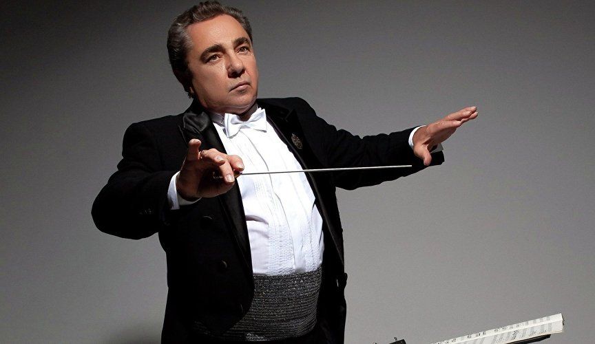 Маэстро собирает гостей: в Крыму пройдут концерты в честь юбилея дирижёра Александра Долинского