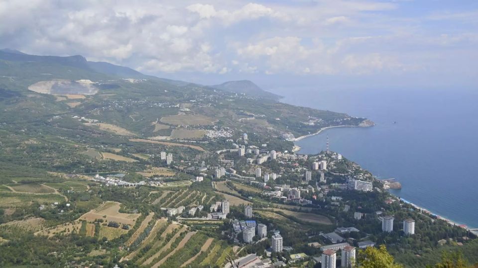 Украине нужна перезагрузка: Зеленскому ответили на слова о статусе Крыма