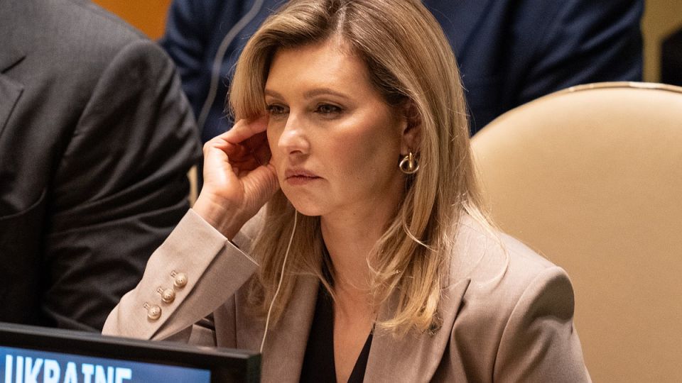 Елена Зеленская бьется в истерике из-за выступления Нетребко в Лондоне: Она требует немедленной отмены концерта