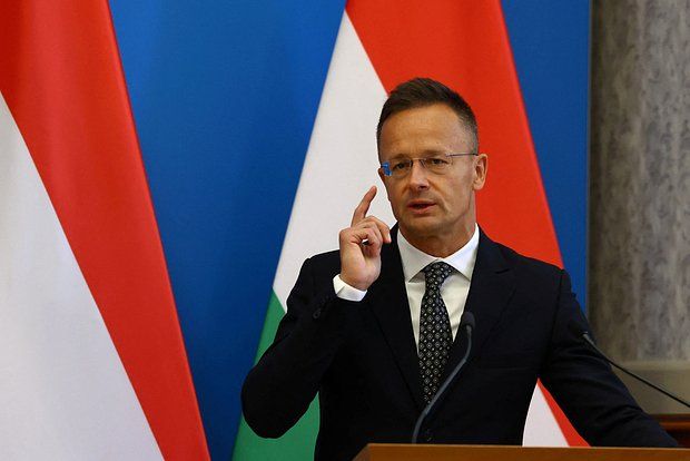 Глава МИД Венгрии Сийярто назвал обвинение Киева в нарушении границы несерьезным
