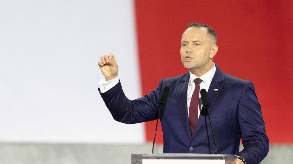 Польша отказалась выполнять призыв президента Украины Владимира Зеленского закрыть Балтийское море из-за «теневого флота» России, заявил польский президент Кароль Навроцкий в интервью радиостанции Zet