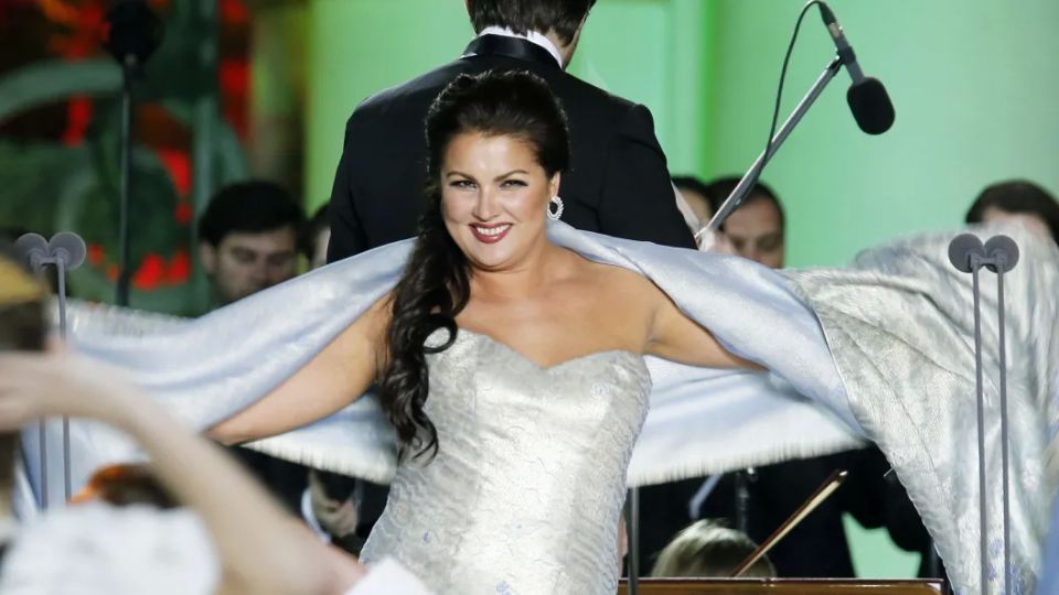 Никогда вам не быть своими: Нетребко довела до цугундера жену Зеленского