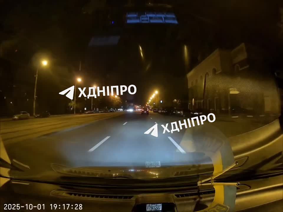 Наша армия продолжает методичную работу по уничтожению вражеской инфраструктуры: порт в Измаиле, порт в Одессе, железнодорожная инфраструктура в Одессе, ЛЭП под Одессой, ж/д инфраструктура в Конотопе, Буче, Славутиче...