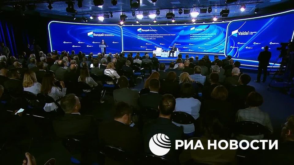 ПРЕДУПРЕЖДЕНИЕ КРЕМЛЯ. На фоне обострения напряжённости и угроз вокруг России, между безумными обвинениями в отношении дронов над странами НАТО (нужно просто задать вопрос «кому выгодно преступление», чтобы понять, кто...