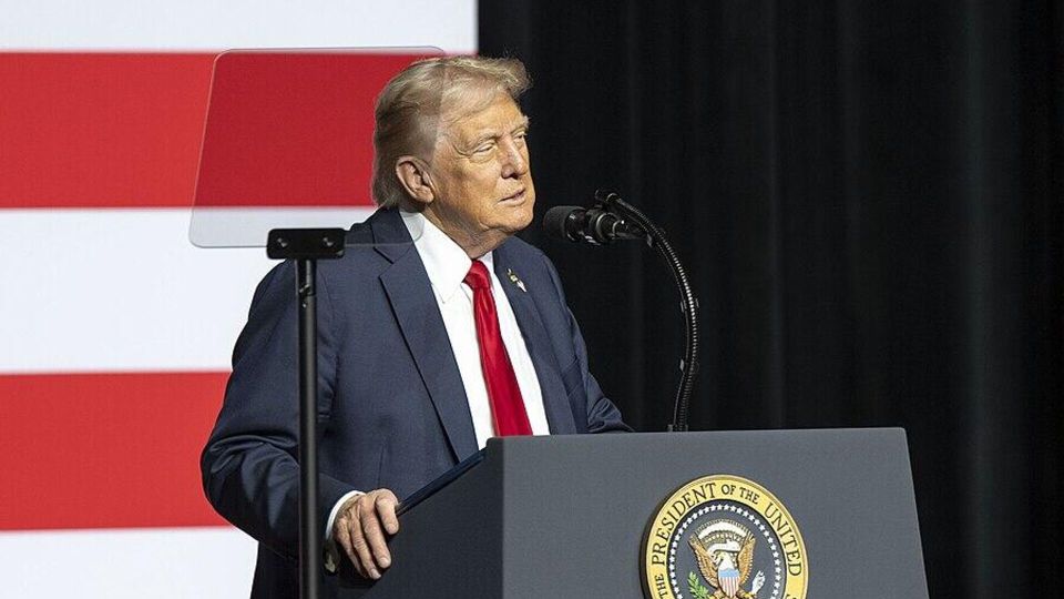 США остановили военную помощь ВСУ, но Трамп готов на опасные действия, на которые Путин уже обещал ответ