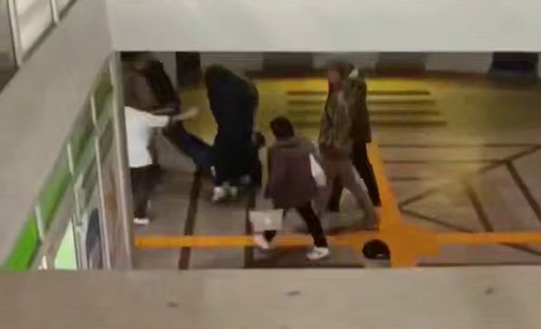 В Киеве сотрудники ТЦК принудительно мобилизовали мужчину из больницы