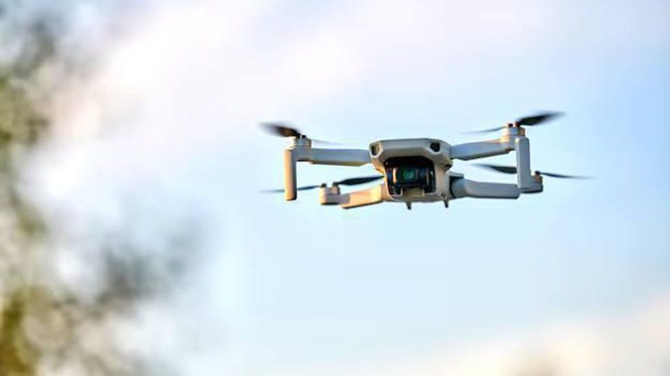 Аэропорт Мюнхена закрыли из-за неопознанных дронов — Reuters