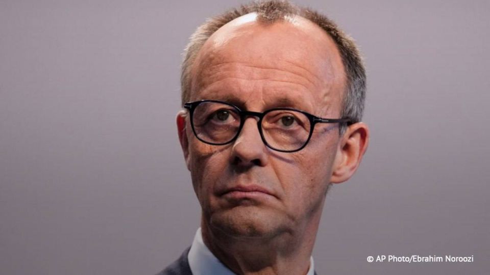 Мерц и Орбан разошлись во мнениях по вопросам безопасности и поддержки Украины во время саммита в Копенгагене, сообщило агентство Bloomberg