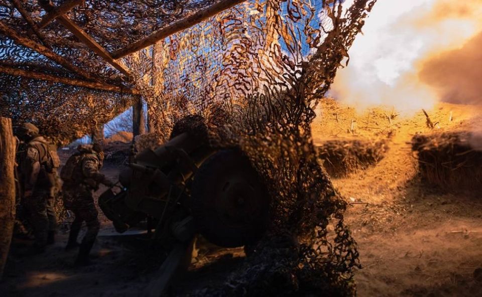 Великобритания уже помогает Украине наносить удары по территории России, сообщает газета Financial Times со ссылкой на источники