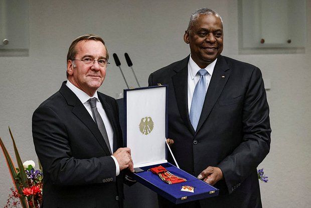 Экс-глава Пентагона Остин получил орден за заслуги перед ФРГ за помощь Украине