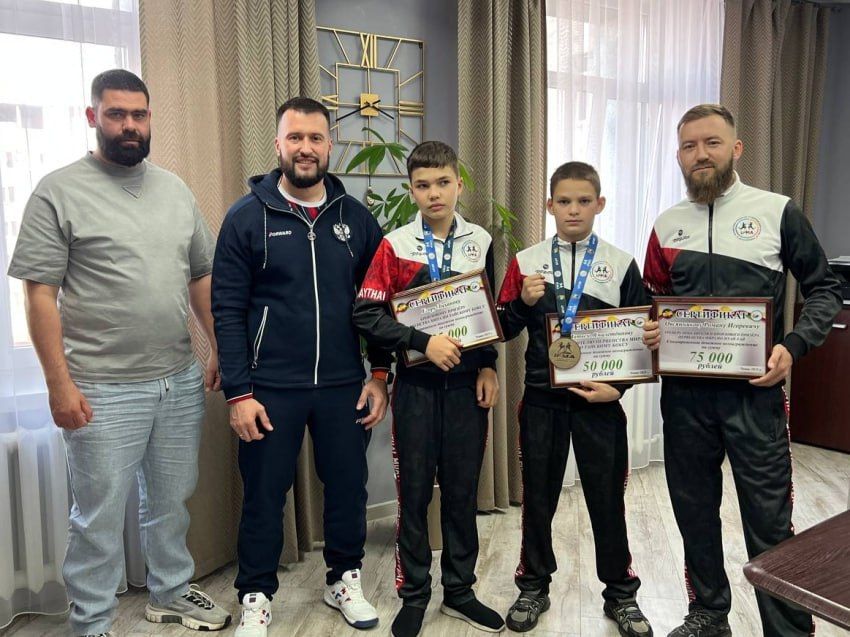 #* Подборка интересных новостей из регионов к этому часу