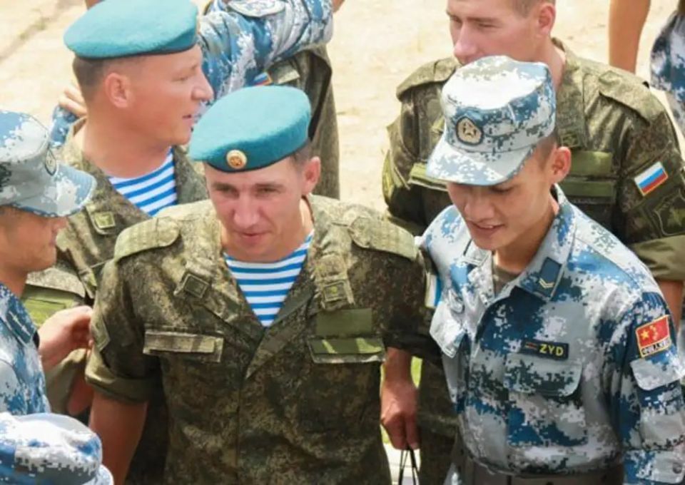 Британская разведка: Россия натаскивает десант Китая перед броском на Тайвань