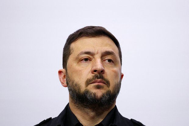 Сенатор Карасин назвал дешевыми слова Зеленского об атаках на промышленность