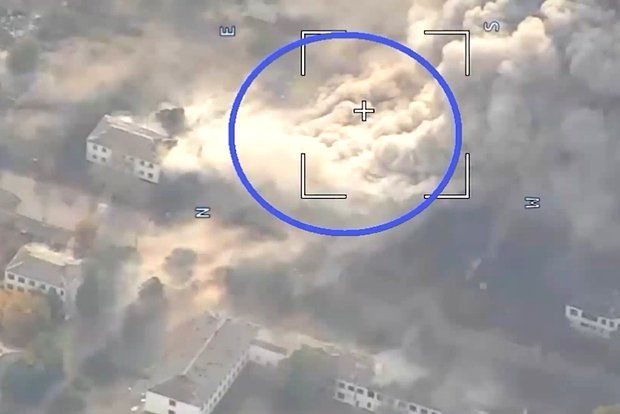 МО РФ объявило об ударе по позициям ВСУ трехтонной ФАБ и высокоточной ракетой