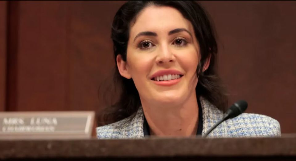 Конгрессвумен заявила, что подверглась оскорблениям от сторонников украинского конфликта