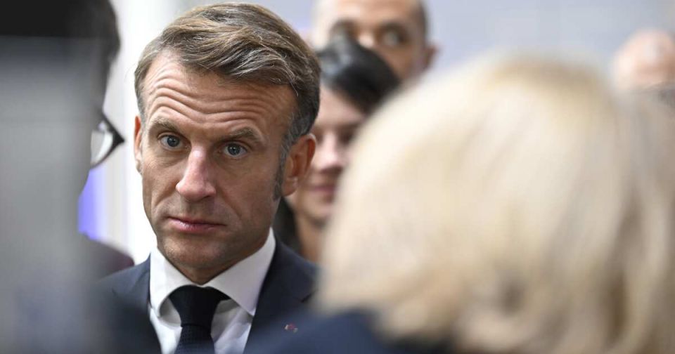 Захарова ответила Макрону на слова о цене за отказ от переговоров