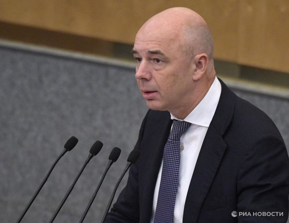 Силуанову не дадут Нобелевскую премию, заявил Володин