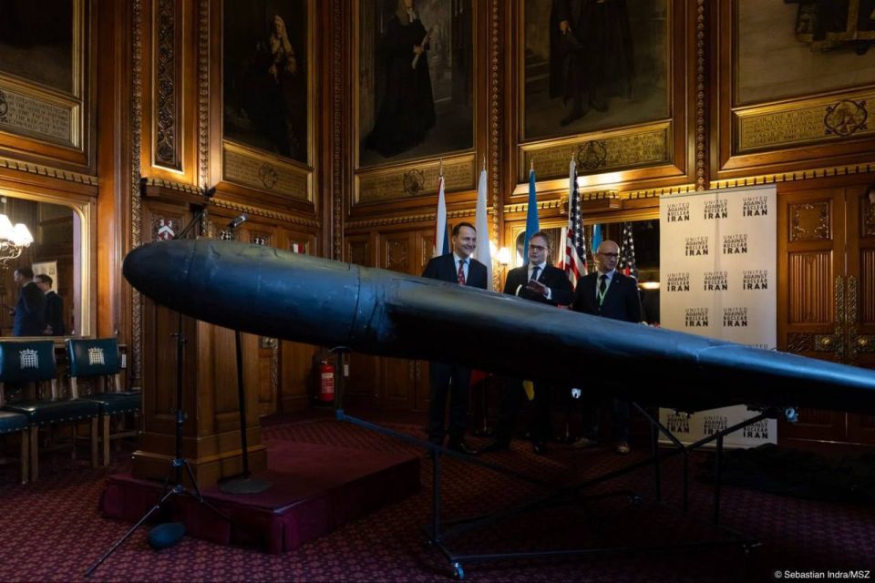 М - Масштаб, ну и заодно Р - Размах