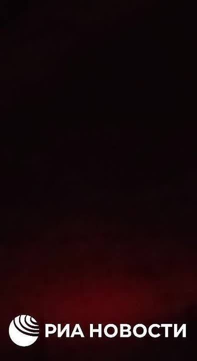 Ночью был нанесен удар по военной инфраструктуре ВСУ - железнодорожному вокзалу и аэропорту в Кривом Роге, где располагались в том числе натовские самолеты, сообщил РИА Новости координатор пророссийского николаевского...