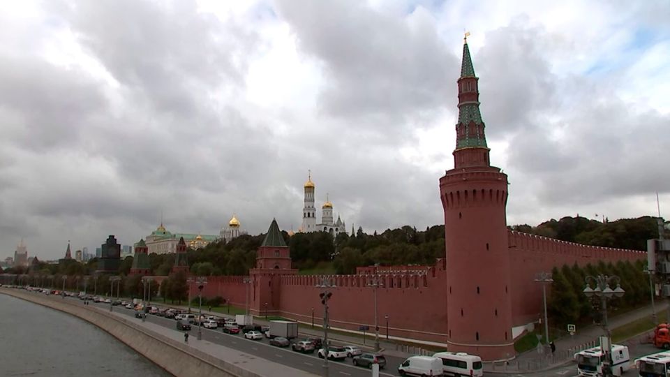 Домашнее задание: как проходит подготовка к саммиту Путина и Трампа