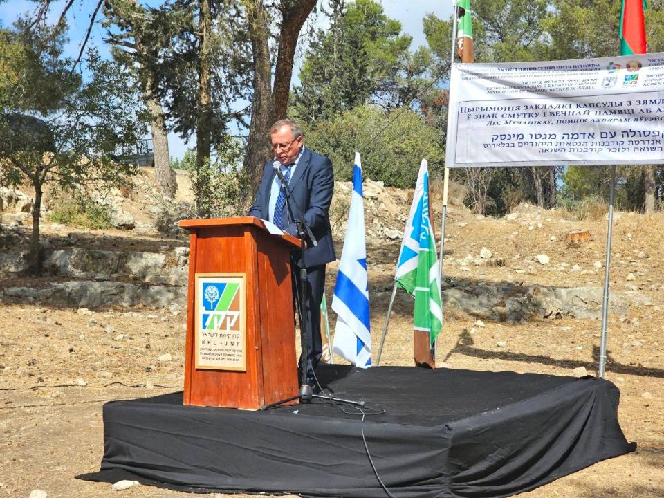 24        ..   ..        80-            ...