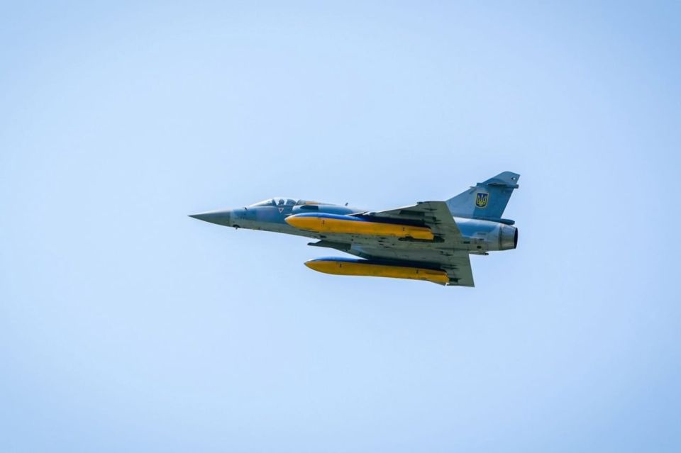 ������� ������ ������� �������������� ����������� Mirage 2000-5F, � ����� �������� ������ ����� Aster ��� ��� SAMP/T, ������ ������