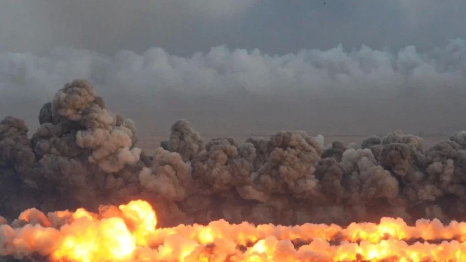 "Решение, похоже, принято": Впервые за всё время СВО - Россия нанесла мощнейший удар КАБами по "неприкосновенному" порту. "Следующий - Киев"