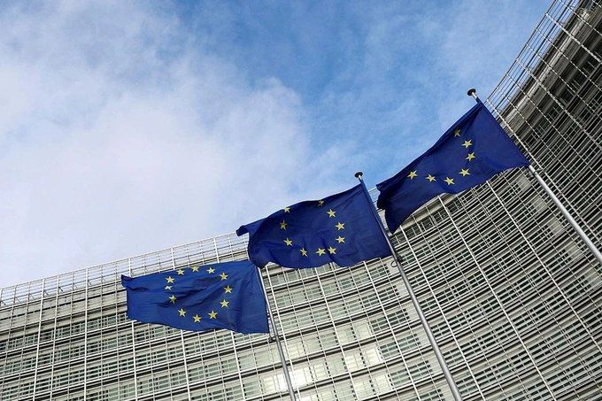 Владимир Джабаров: Вслед за США высшие чиновники ЕС Урсула фон дер Ляйен и Кая Каллас на радостях объявили о новых антироссийских санкциях